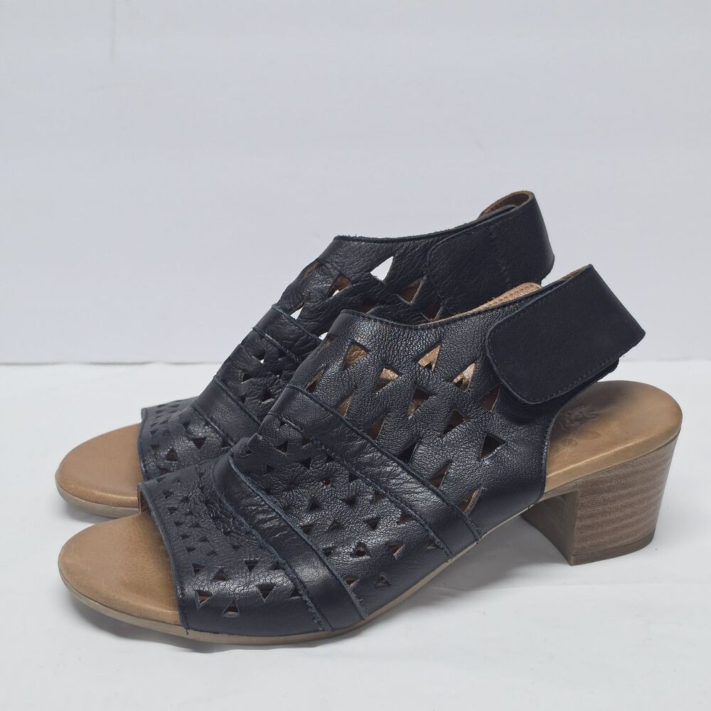 Spring Step Dorotha Sandals Women's 37 / 6.5 - 7 Black Leather Heels Peep Toe